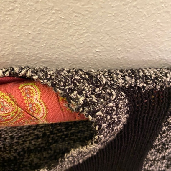 Sweater - Picture 4 of 4